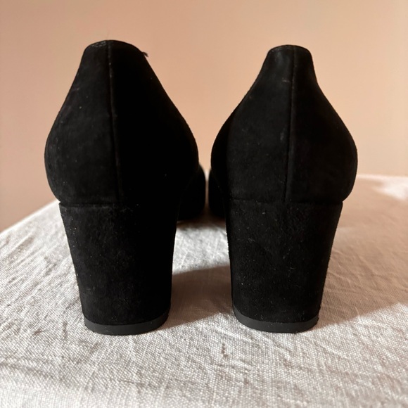 Max Mara black suede pumps, size 38.5. - Picture 4 of 5